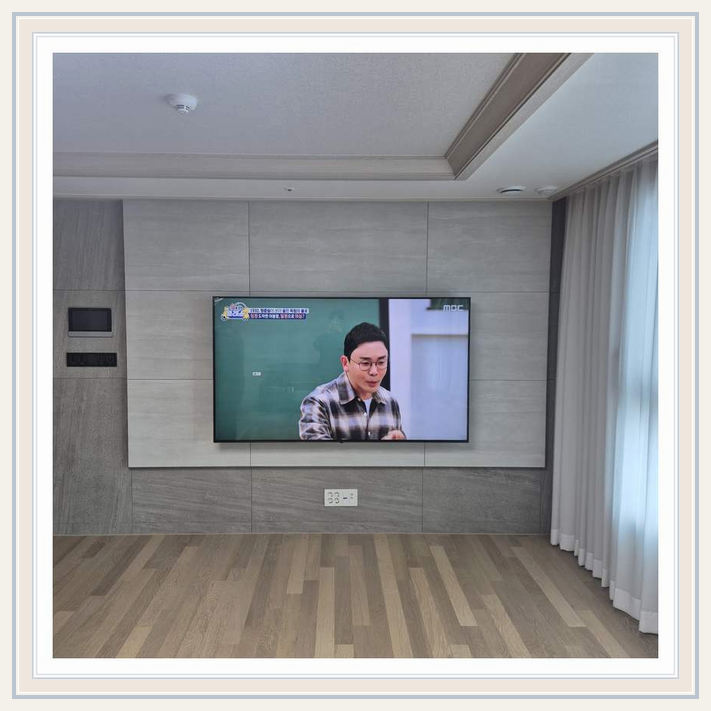 의정부 벽걸이TV 설치 참고 사진 1 - 화면의 중심 높이과 벽걸이 변경 작업 전 확인할 사항